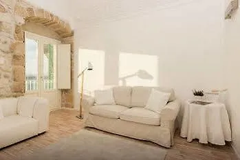 Apartment Dimora Optuya